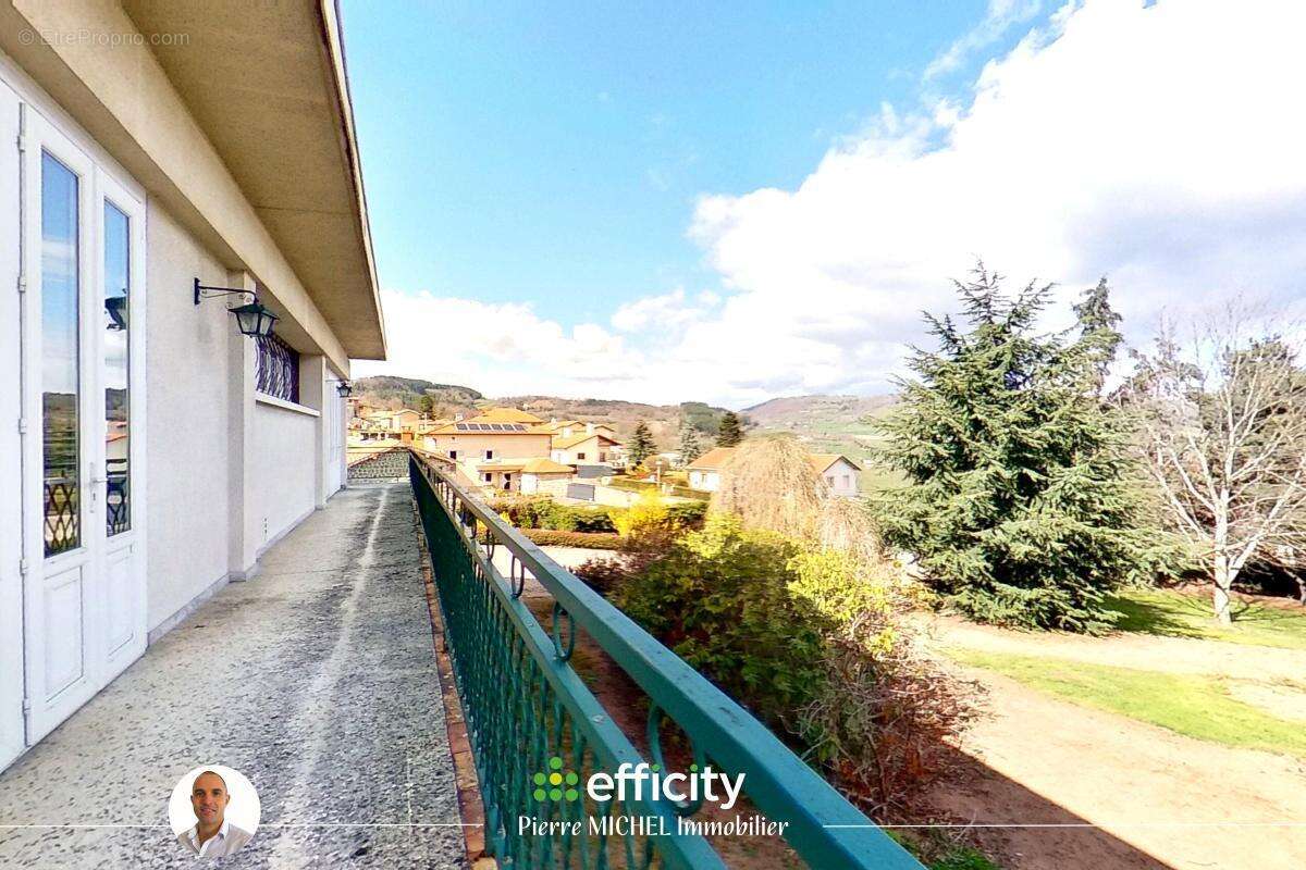 Appartement à MONTROTTIER