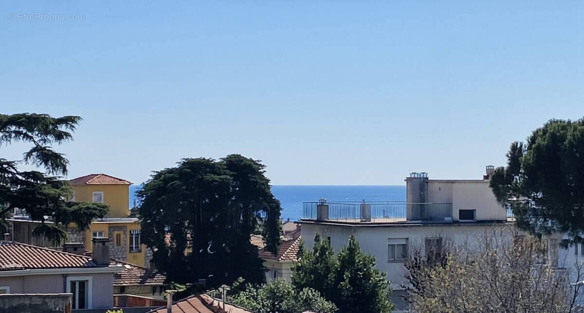 Aperçu mer - Appartement à NICE