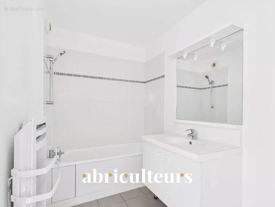 Appartement à SURVILLIERS