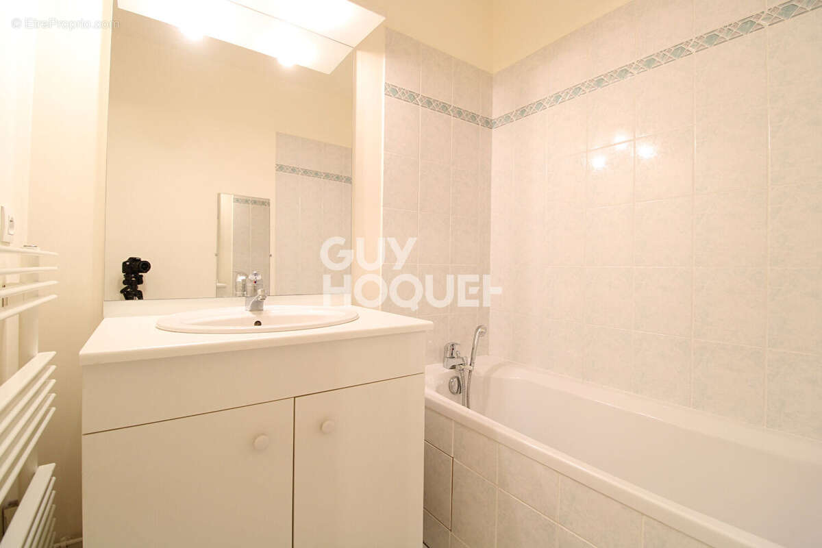 Appartement à BRIE-COMTE-ROBERT