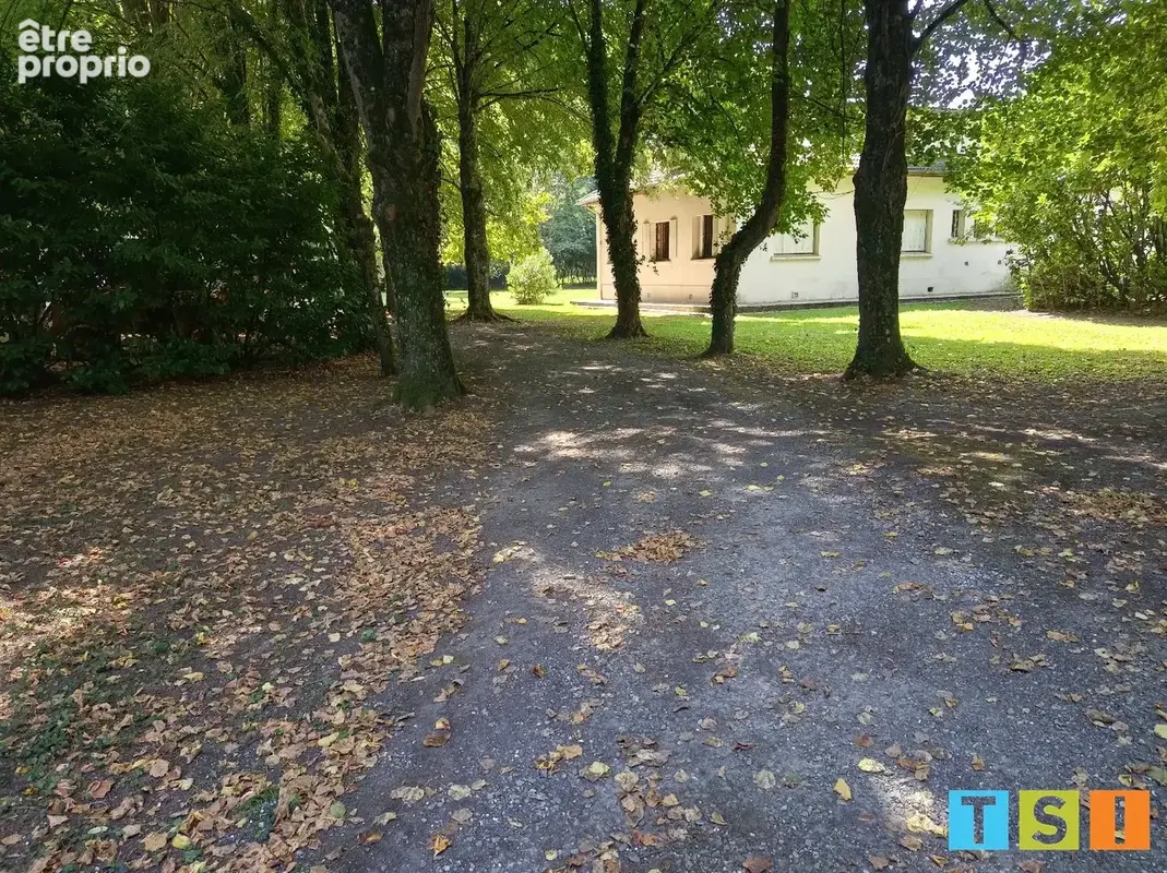 Vallée de la neste: grande maison cossue des années 70 sur un parc de 7743 m². - photo 20