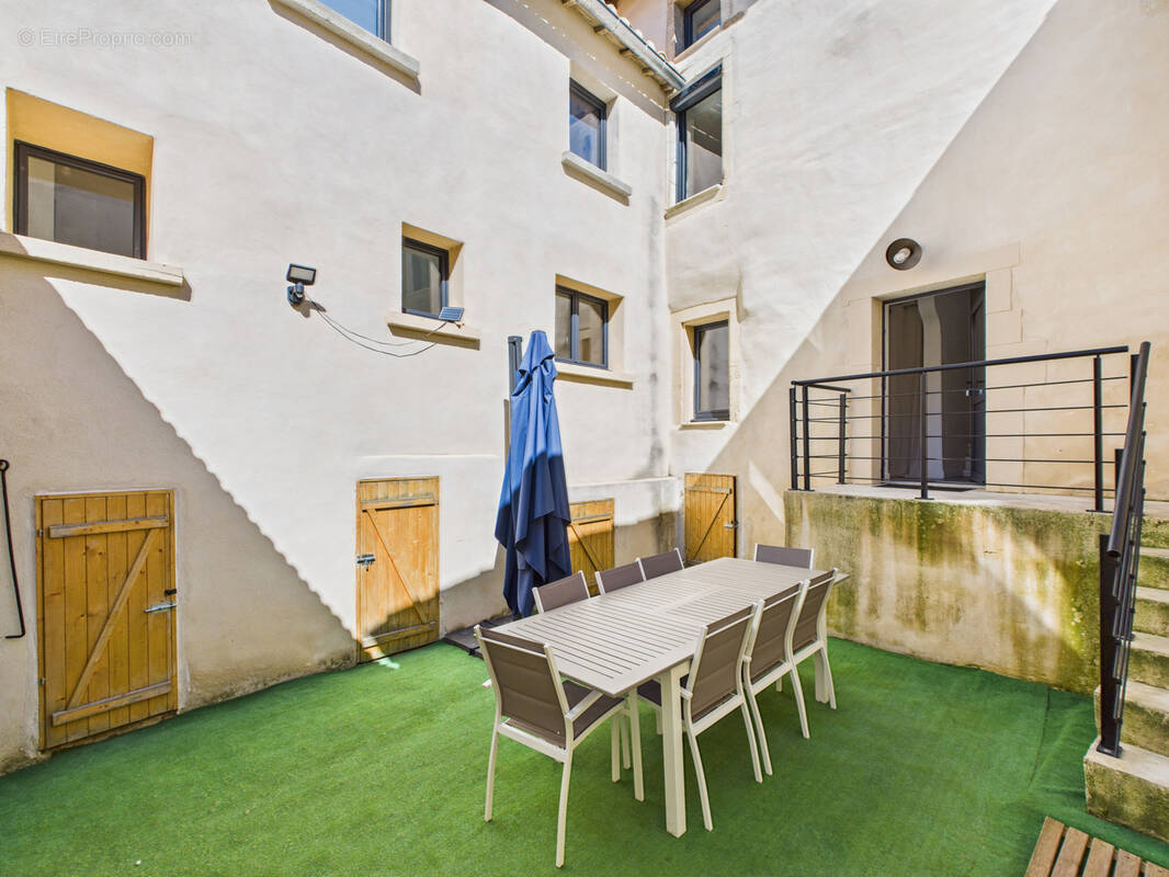 Maison à VALREAS