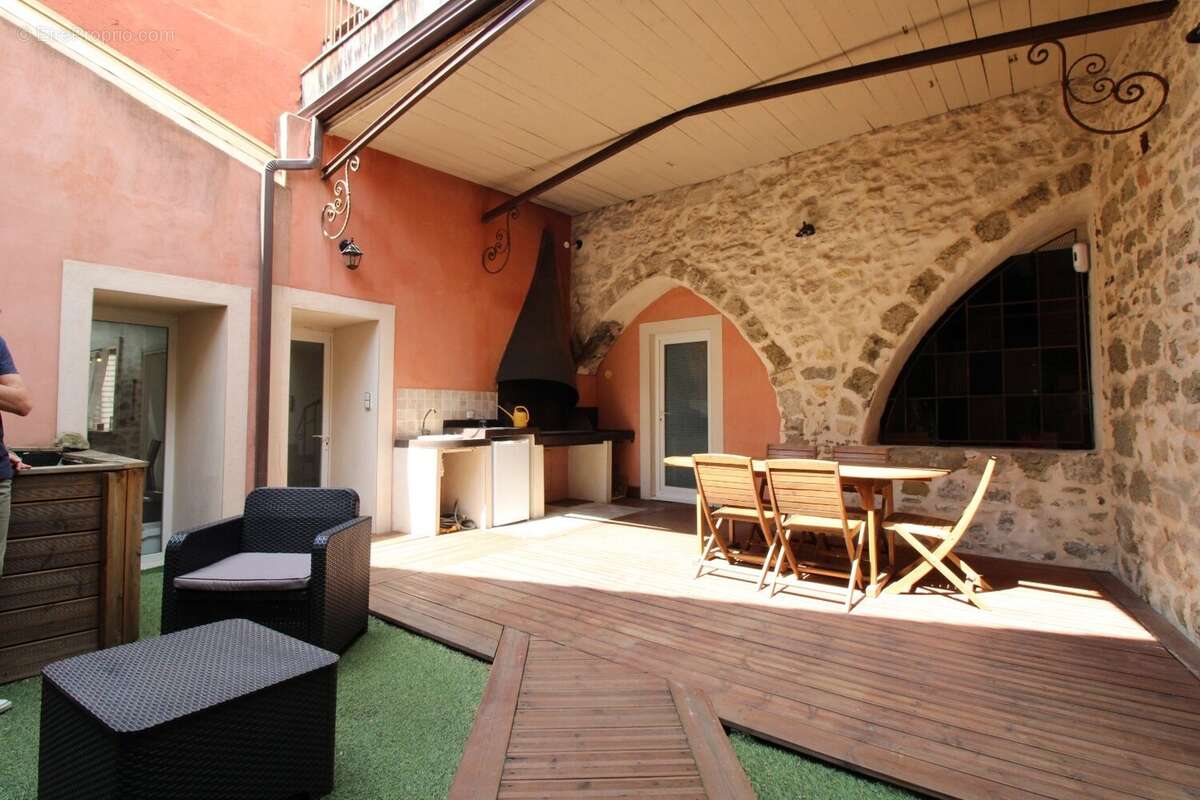 Maison à CAPESTANG