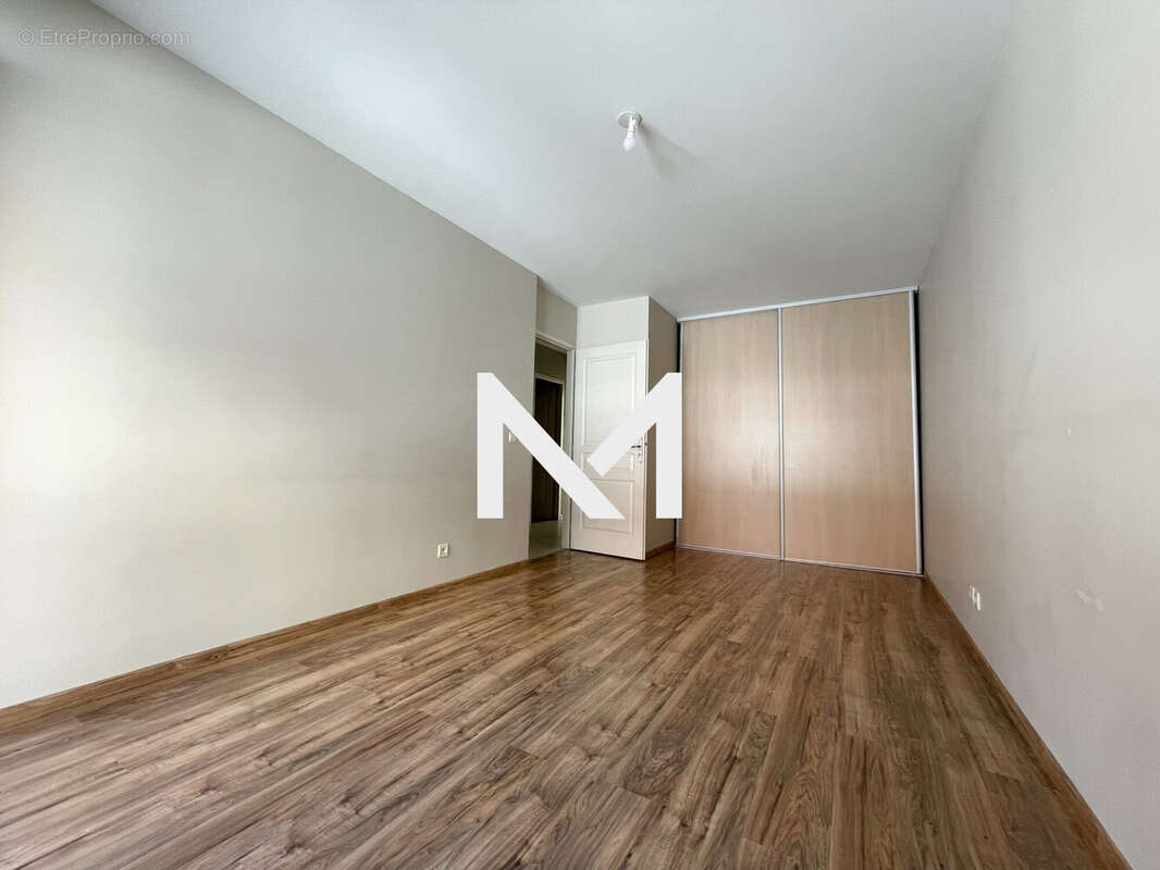 Appartement 90 m² à Grenoble  - photo 4
