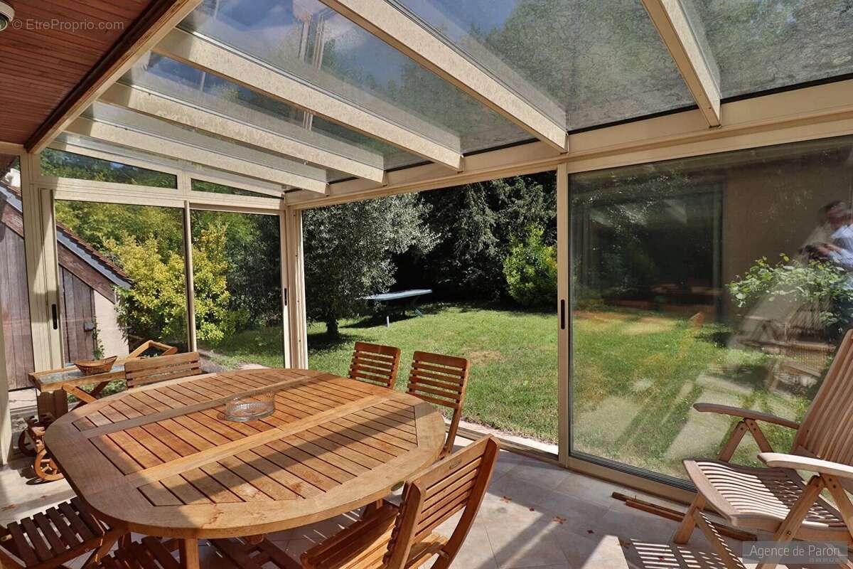 Maison à VERRIERES-LE-BUISSON