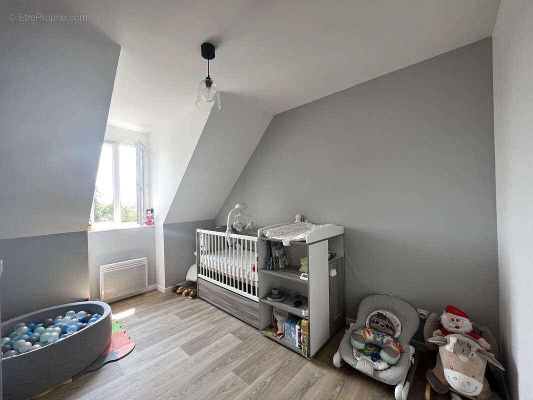 Maison à VAUX-SUR-SEINE