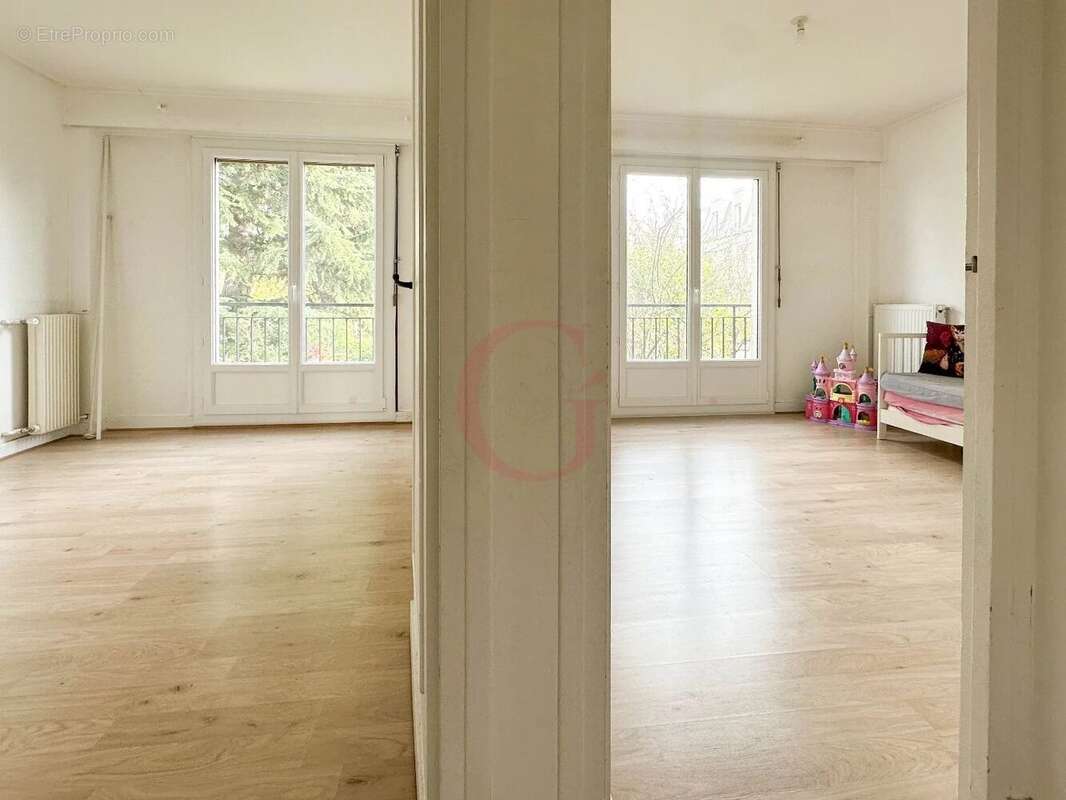 Appartement à BOURG-LA-REINE