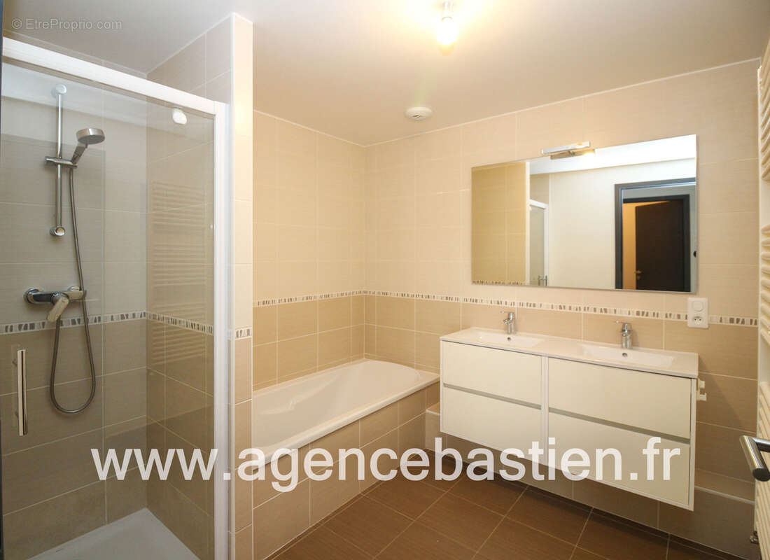 Appartement à DIVONNE-LES-BAINS