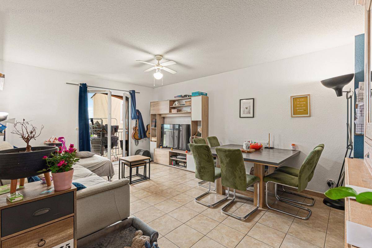 Maison à ROQUEBRUNE-SUR-ARGENS