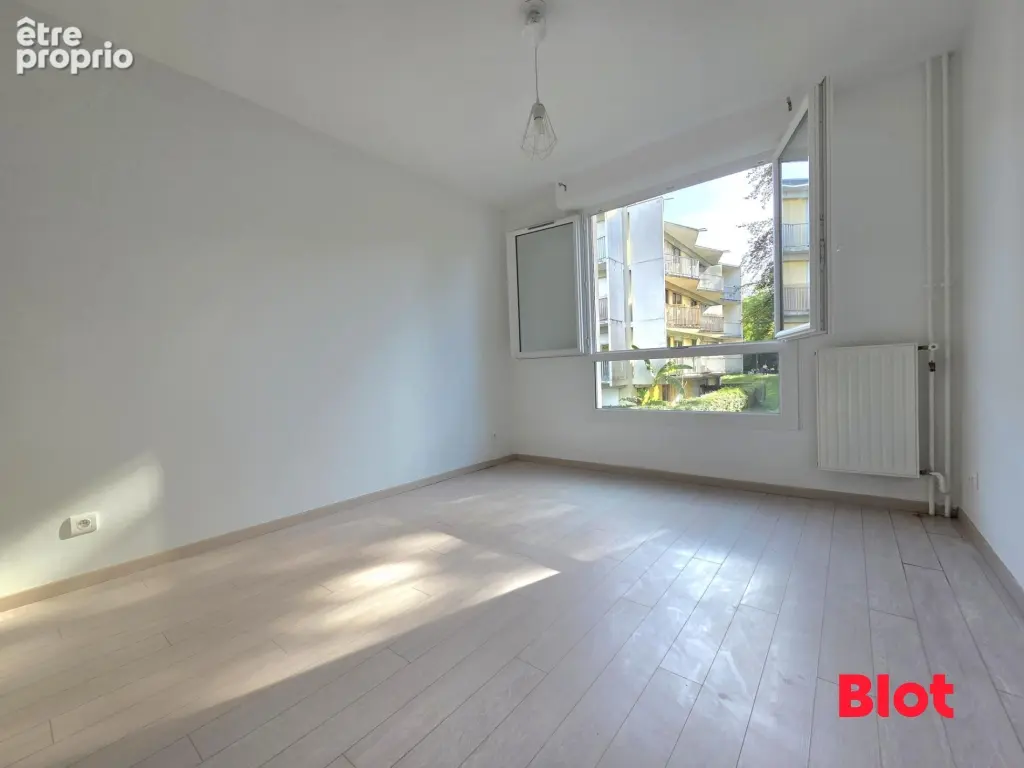 Appartement 4 pièces 78 m² à vendre à Rennes (35200) - photo 3