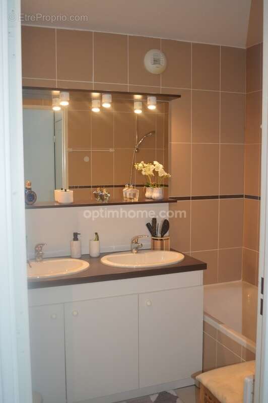 Appartement à vendre 4 pièces GUJAN MESTRAS (33) - photo 6