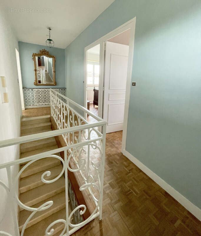 Maison Coulounieix Chamiers 10 pièce(s) 329.34 m2 - photo 8