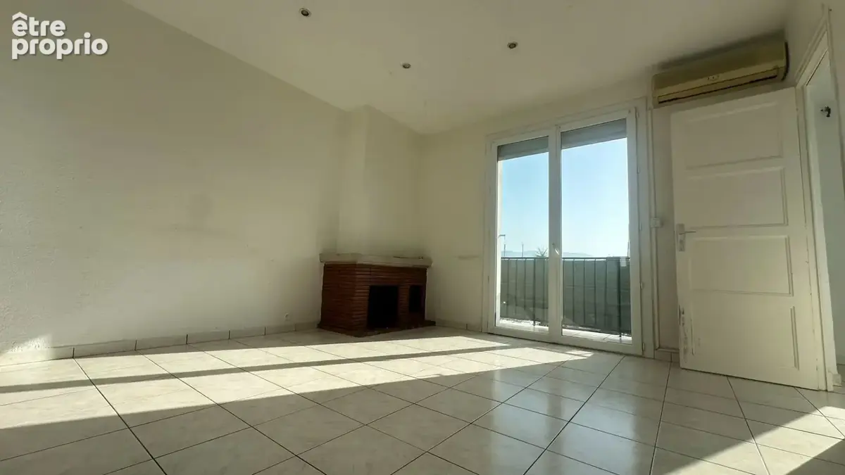 Appartement La Seyne Sur Mer 3 pièce(s) - photo 2