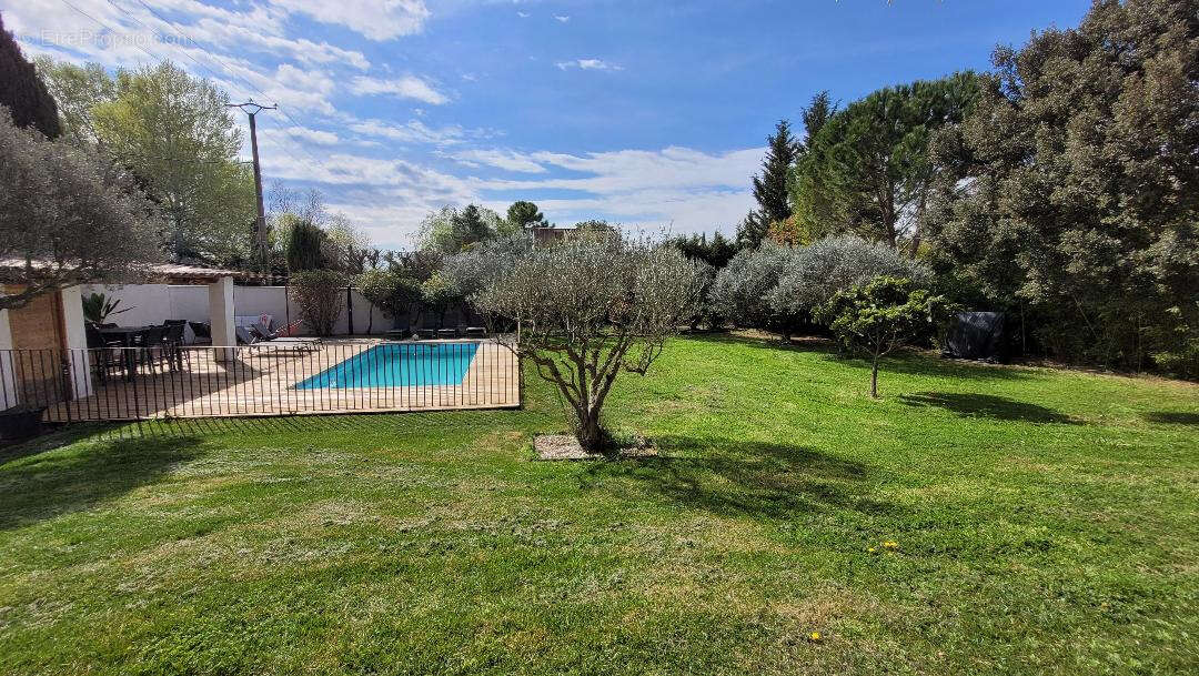 Maison à PIOLENC