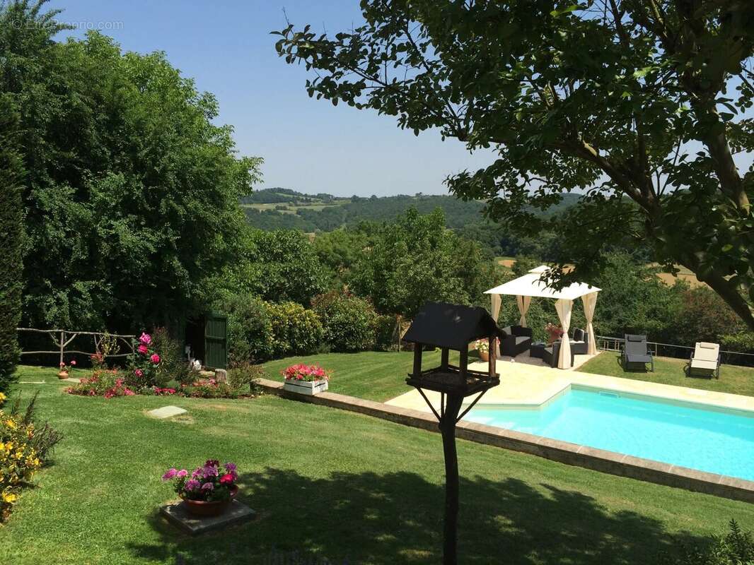 Maison à AURIONS-IDERNES