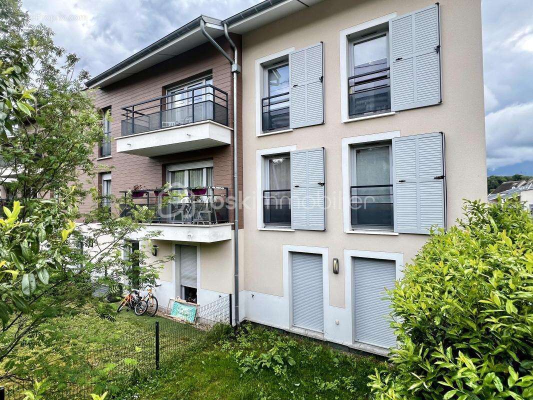 Appartement à CRECY-LA-CHAPELLE