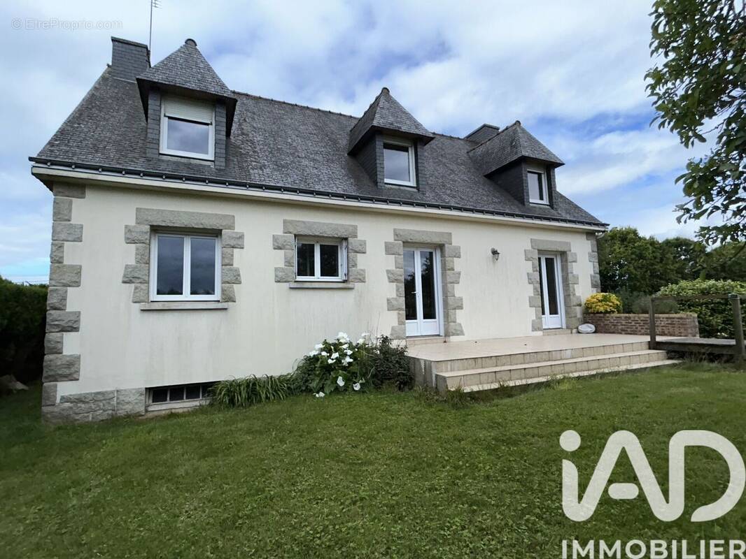 Maison 166 m² à Merdrignac  - photo 1