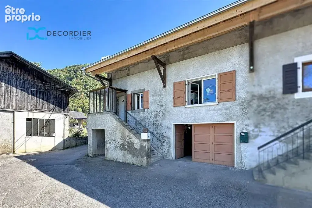 Orcier – maison mitoyenne avec fort potentiel, terrasse et vue montagne 81 m² et 105m² a amenager - photo 25