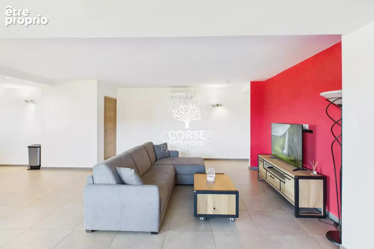 Villa récente T8 vue mer et montagne - photo 17