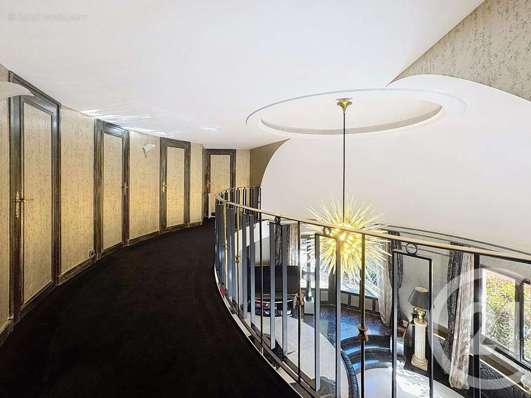 Photo 8 - Maison à THIAIS