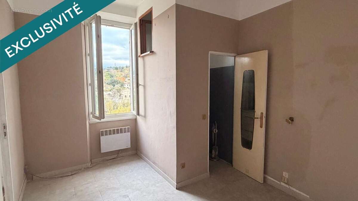 Photo 8 - Appartement à MARSEILLE-11E