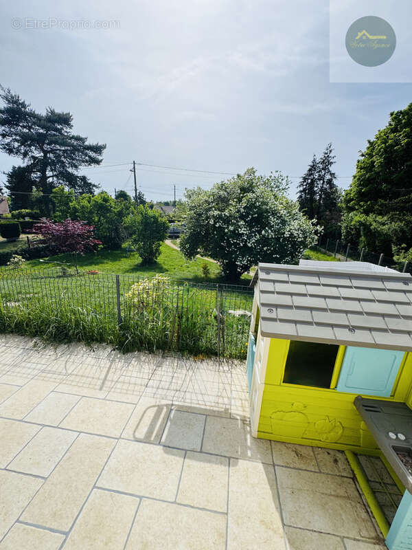 Maison à EGREVILLE