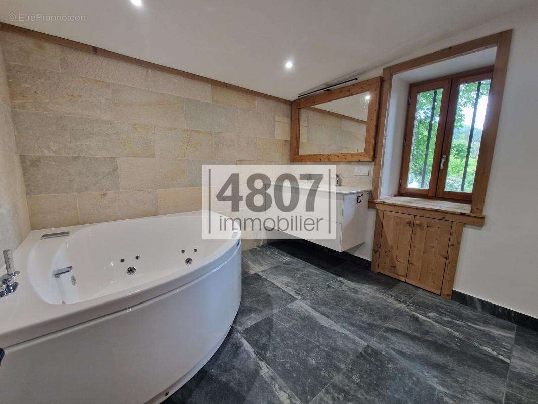 Appartement à HABERE-LULLIN