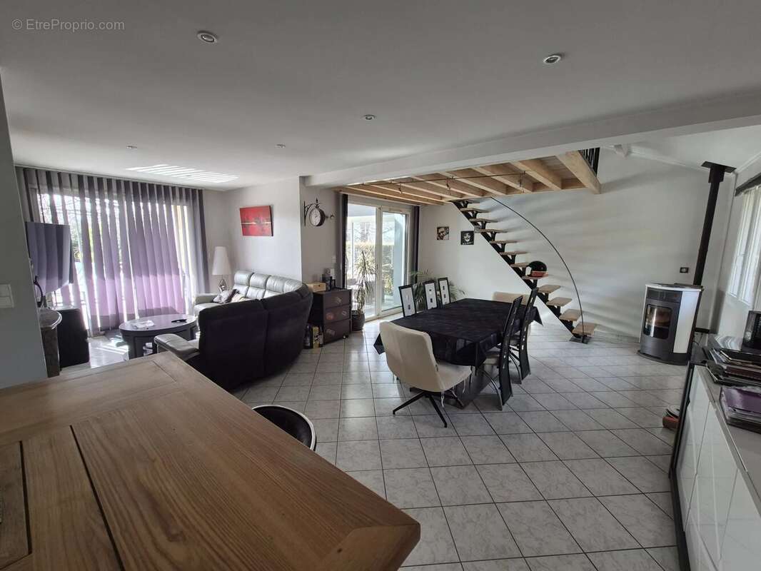 Maison T5 de 120m² - photo 3