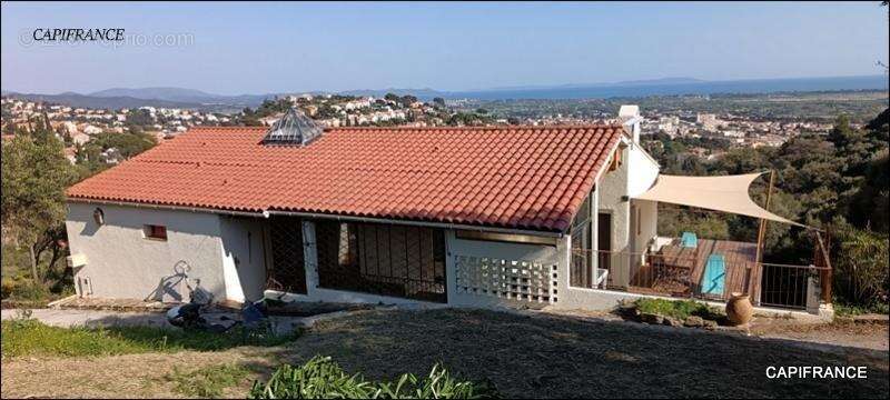Maison à HYERES