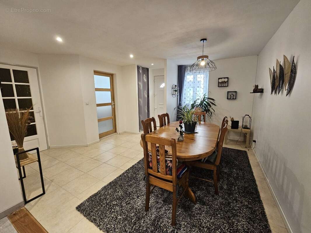 Maison à LAURE-MINERVOIS