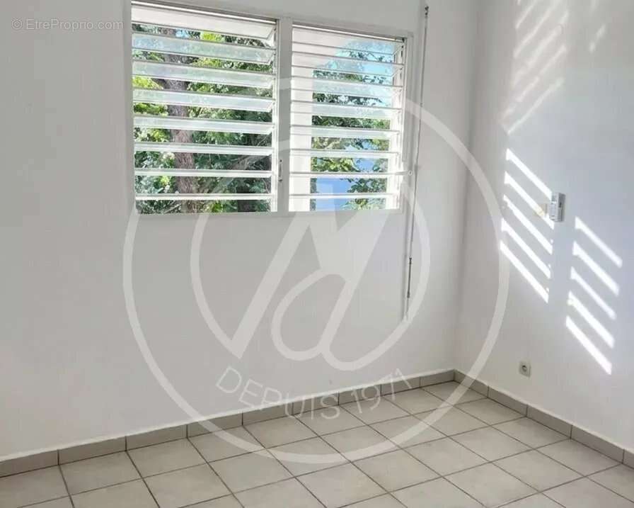 À vendre : appartement t2 aux abymes - 139 000 € - photo 6