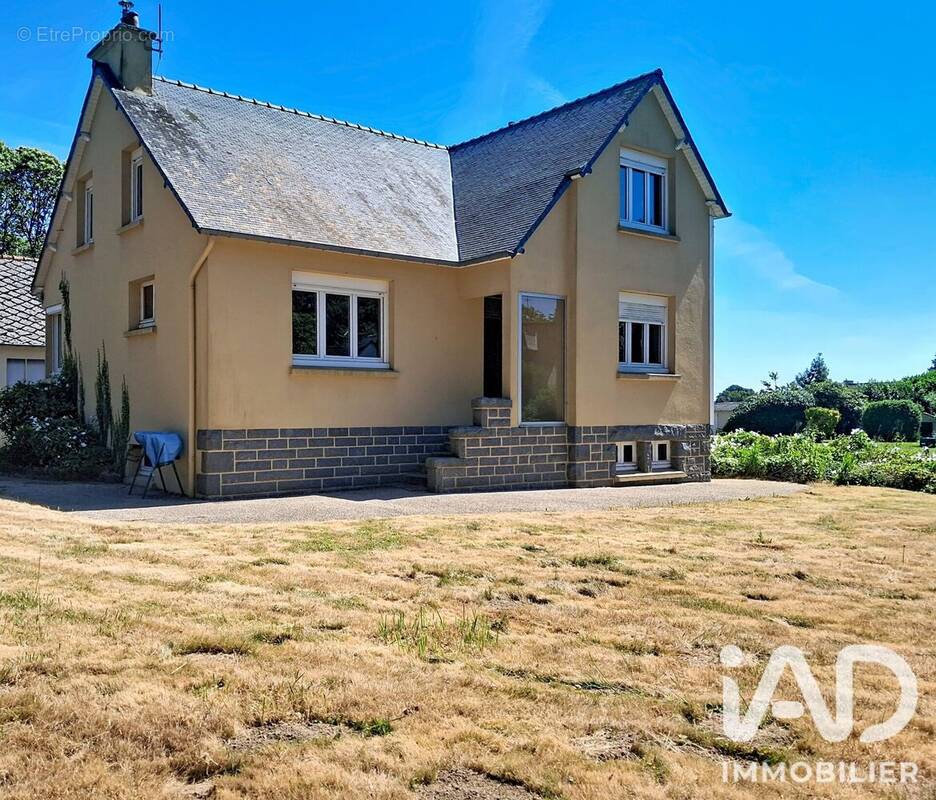 Photo 1 - Maison à PLUSSULIEN