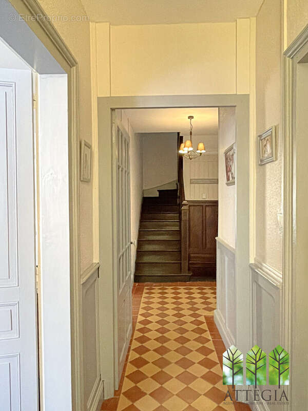 Maison 165 m² à Chatelus-Malvaleix  - photo 4