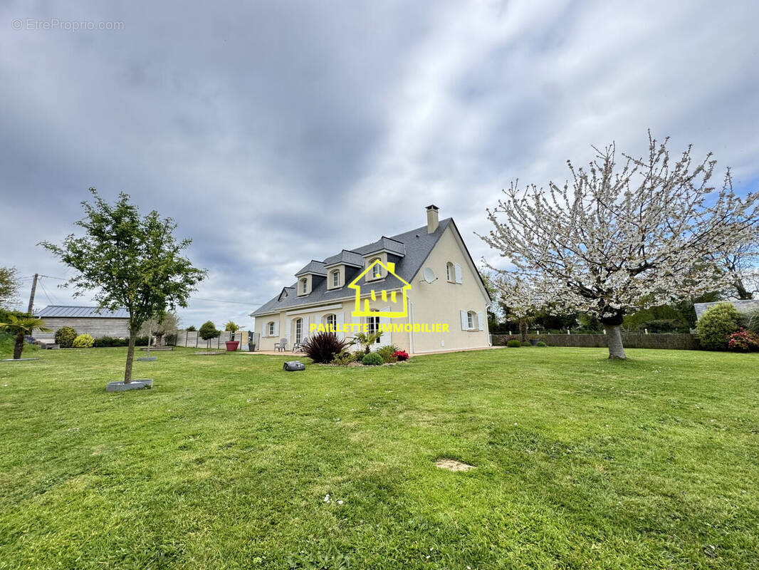 Maison à SAINT-JOUIN-BRUNEVAL