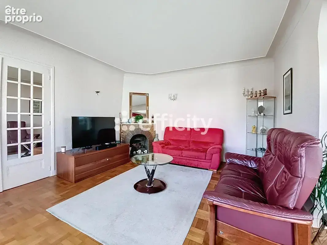 Maison 145 m² à Saint-Gratien  - photo 4