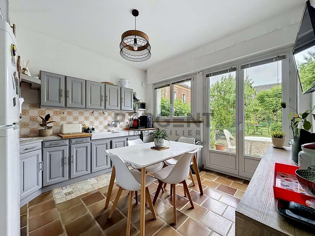 Maison à CHARLEVILLE-MEZIERES