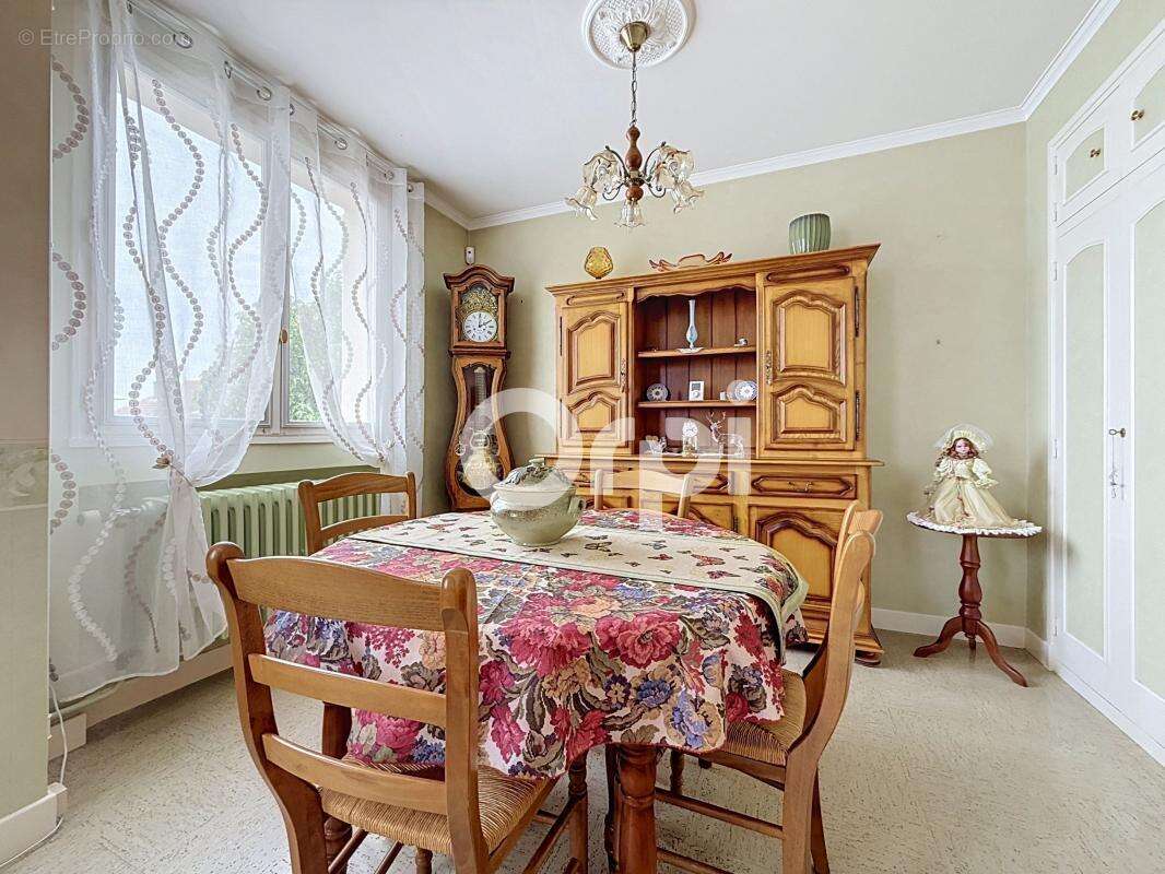Orpi Combrailles immobilier référence 4135 - photo 5