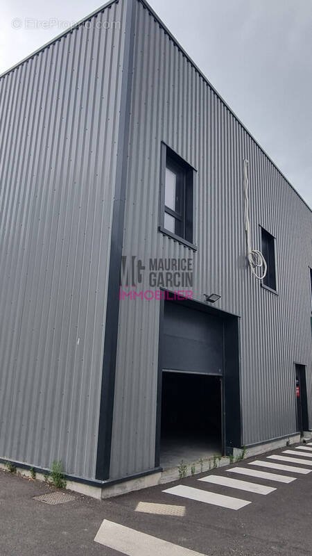 Photo Commerce à Vedene au prix de 275 000€