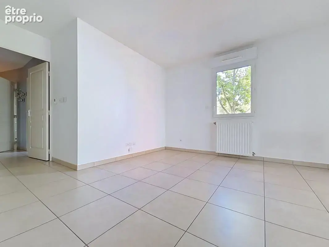 Appartement - 2 chambres - Balcon - Garage PMR en sus - Place de  parking - Proche commodités - photo 6