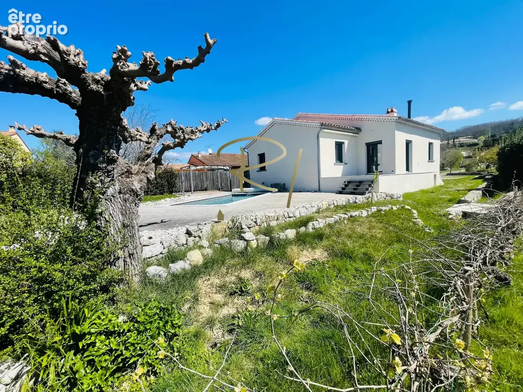 Maison 4 chambres, piscine et terrain - RUOMS CENTRE - photo 4