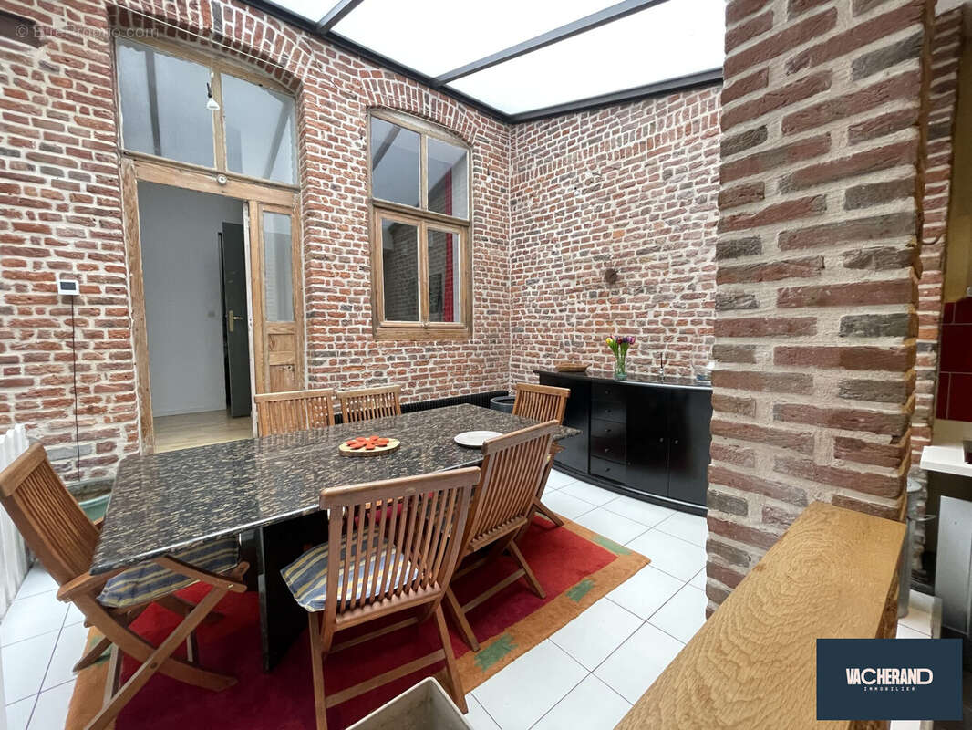 Appartement 147 m² à Lille  - photo 4