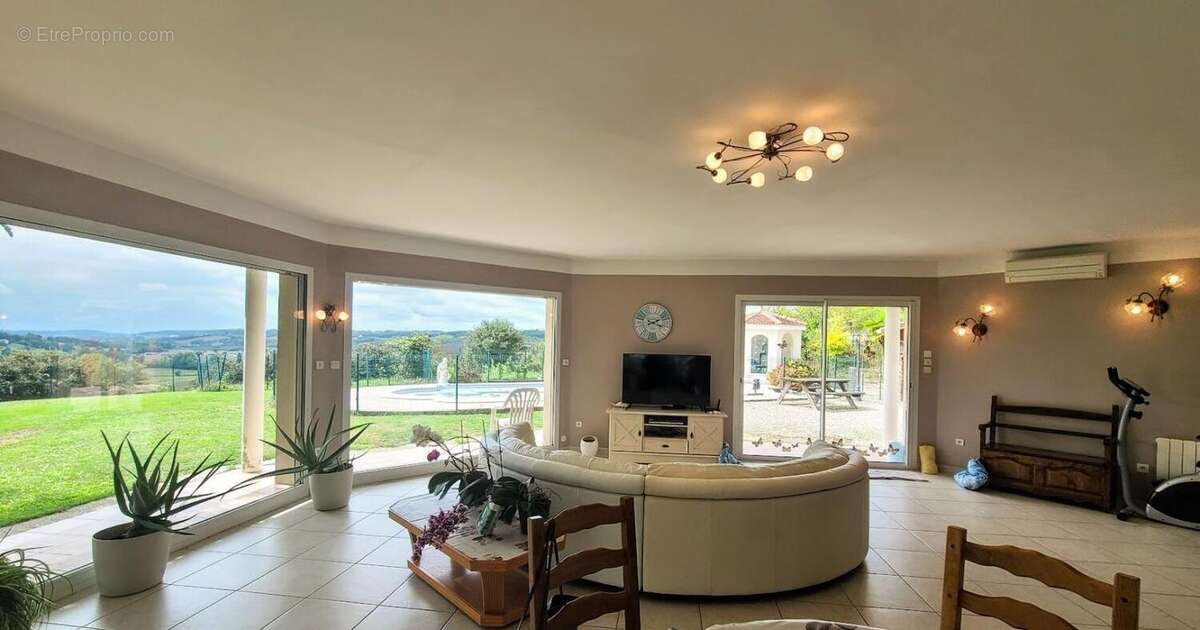 Maison à SAINTE-JULIETTE