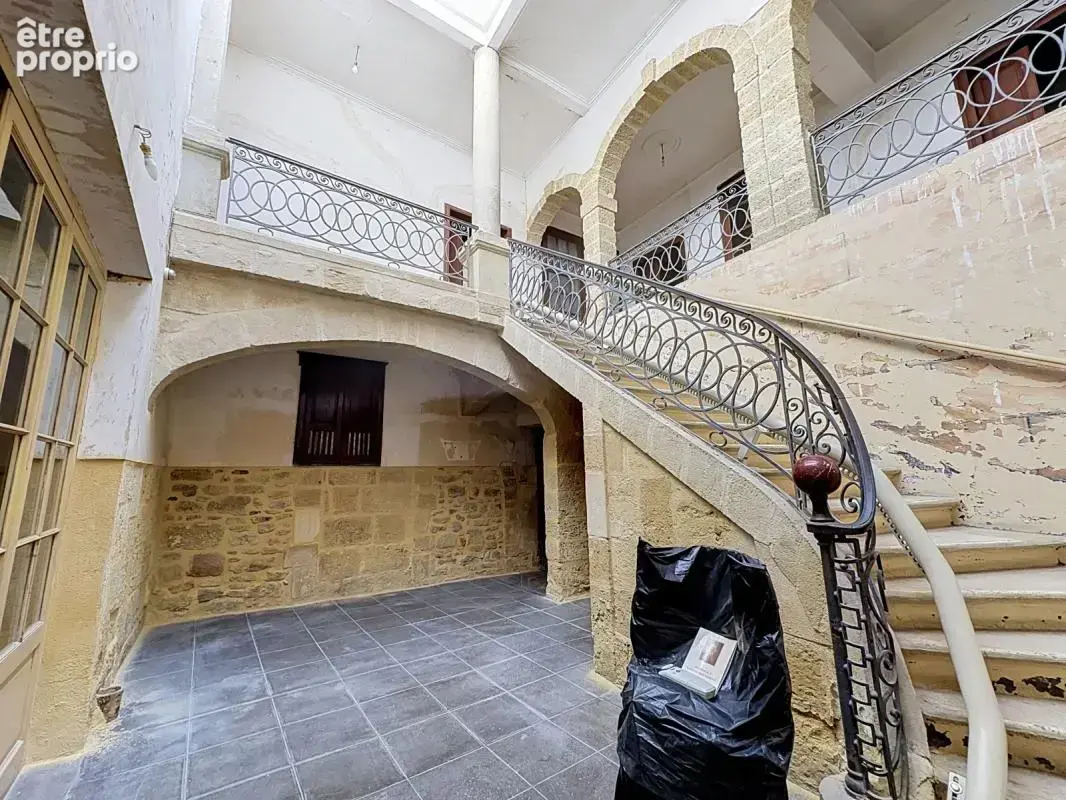 Demeure bourgeoise de 360 m2 patio interieur jardin terrasse - photo 4