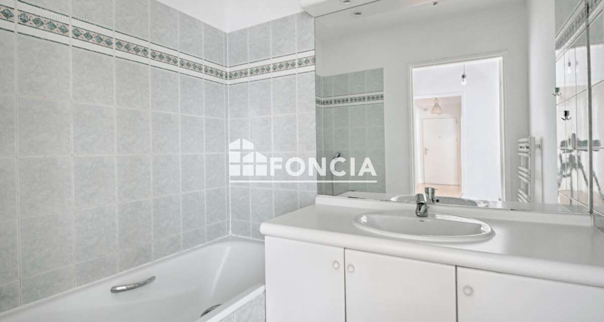 Appartement à MONTROUGE