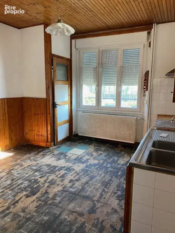 Maison de ville à rénover   115 m2   Stationnement   Château - photo 2