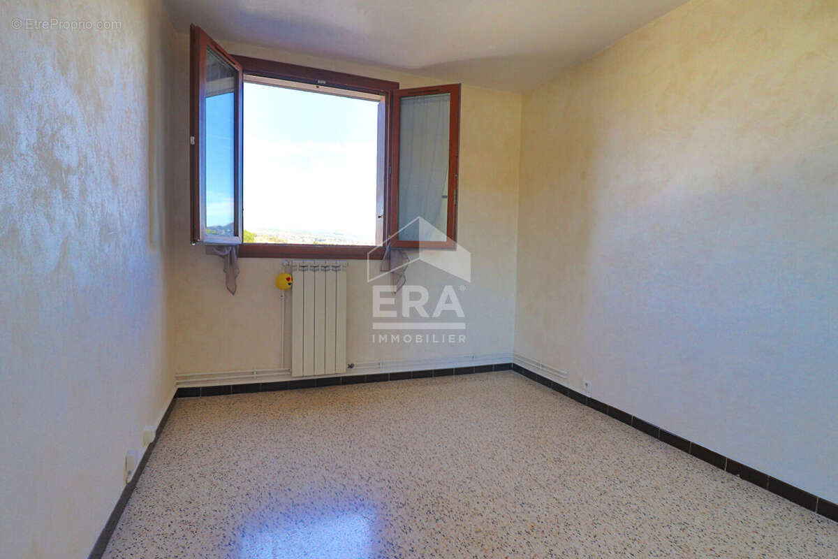 Appartement à MARSEILLE-13E