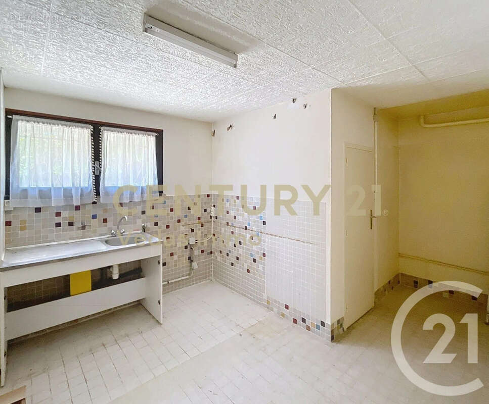 Maison à SAINT-JEAN-DE-VEDAS