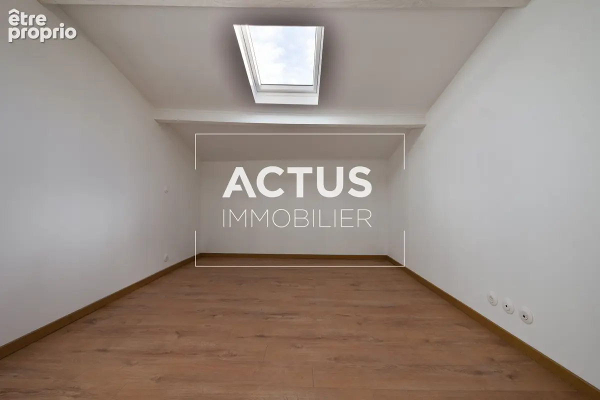 Maison 117 m² à Eyragues  - photo 9
