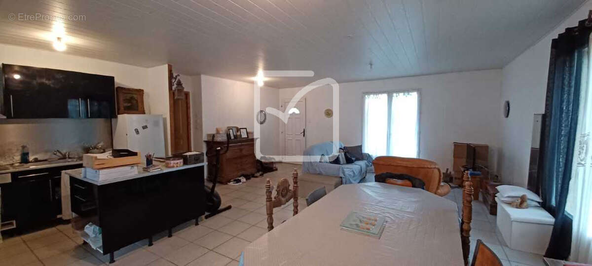 Maison à GOURDON