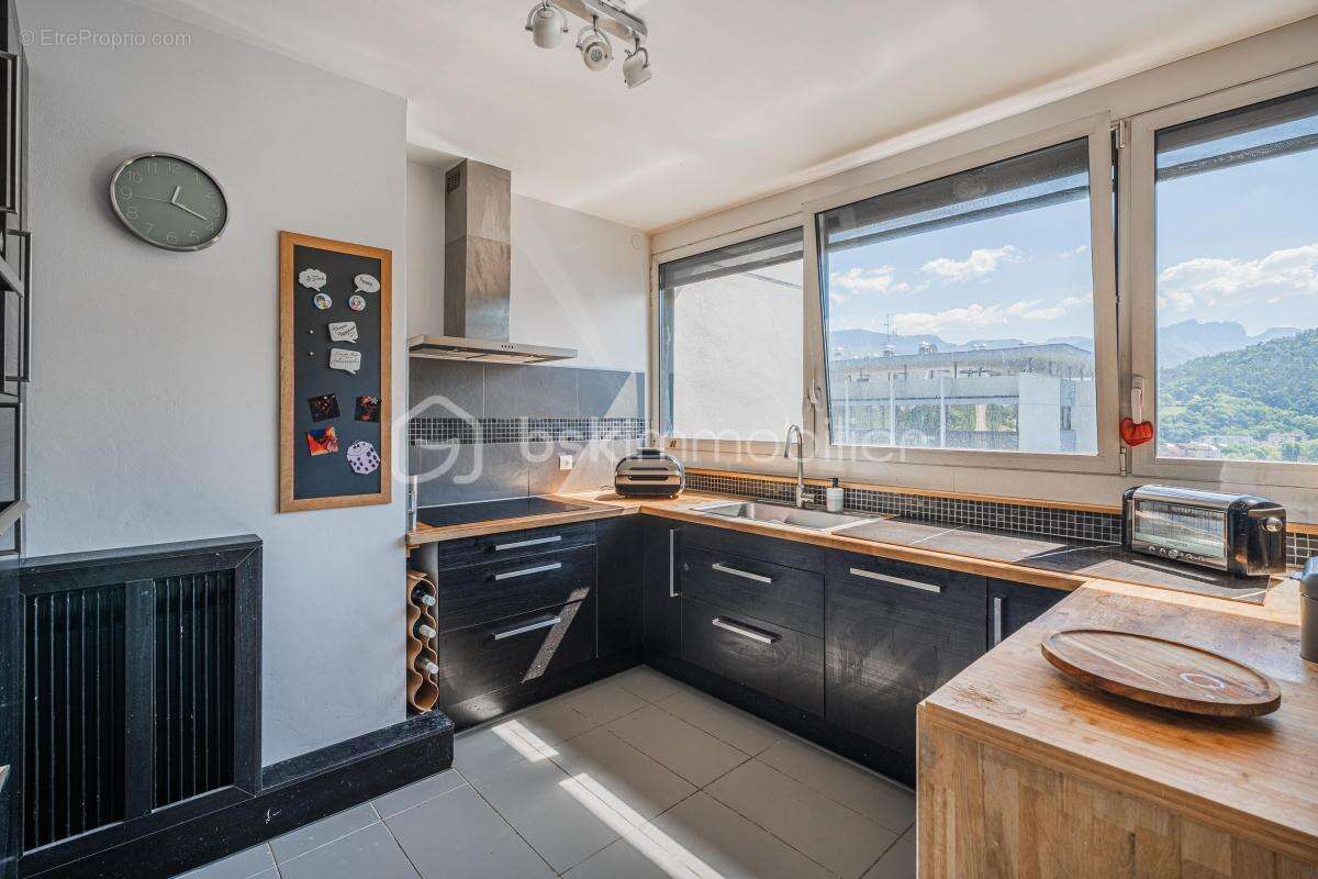 Appartement à SEYNOD